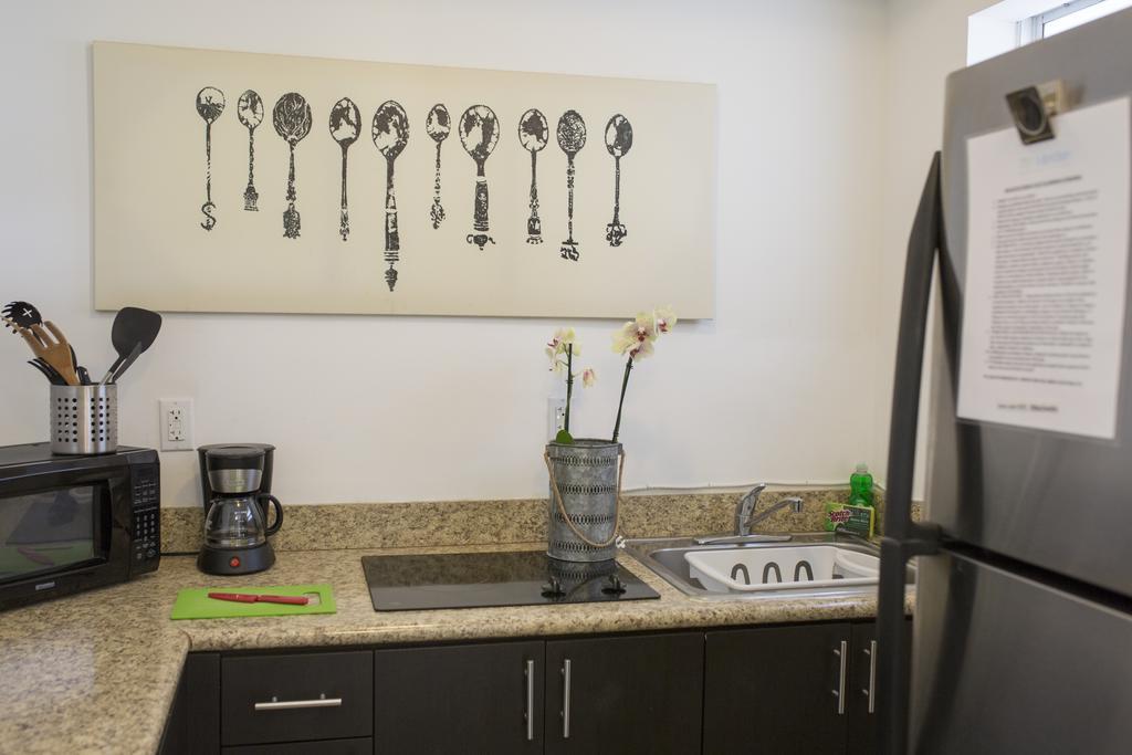 マイアミビーチ 751 Meridian Houseアパートホテル エクステリア 写真