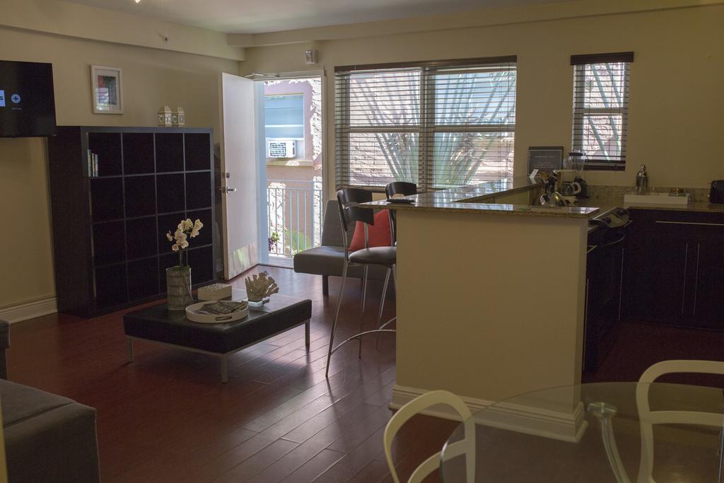 マイアミビーチ 751 Meridian Houseアパートホテル エクステリア 写真
